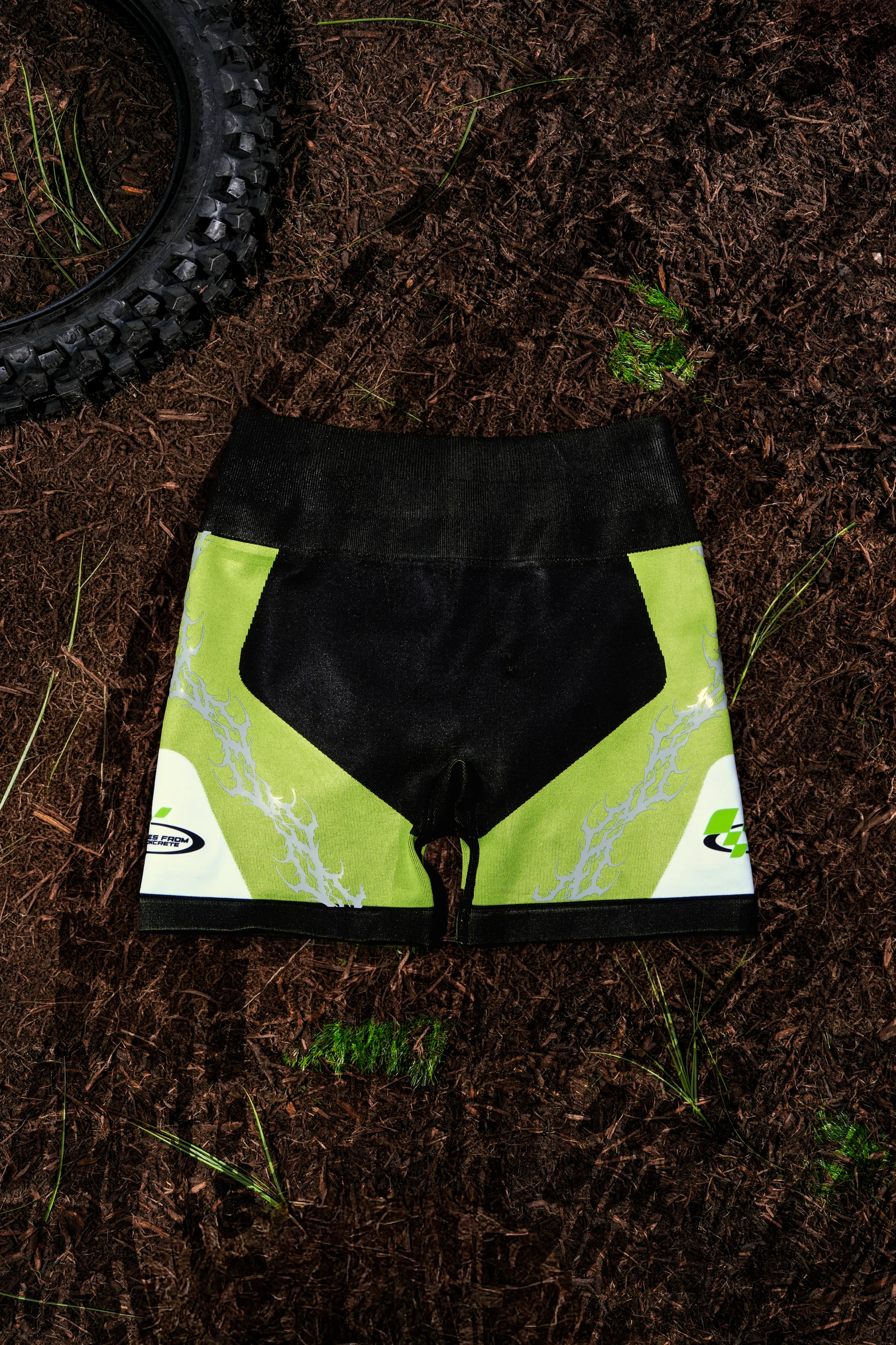 Distorted Candy Kelly Seamless Shorts in Black